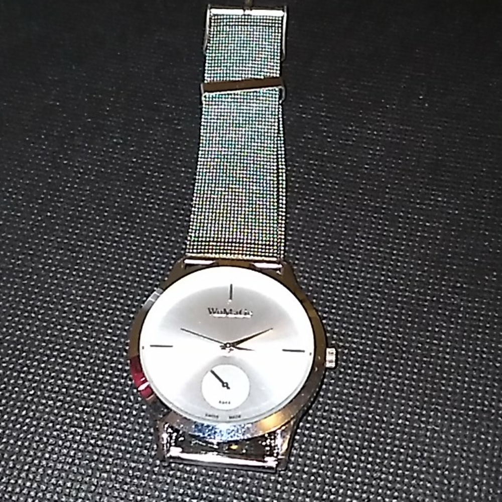 WoMaGe woman's wrist watch